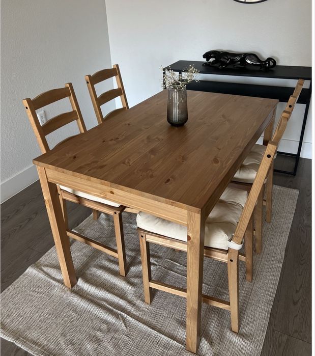 Zestaw Stół drewniany ikea z 4 krzeslami