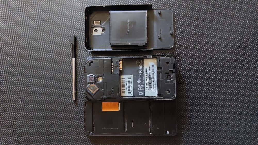 Смартфон HTC Touch Pro P4600