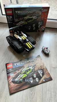 LEGO Technic Zdalnie sterowana wyścigówka gąsienicowa 42065