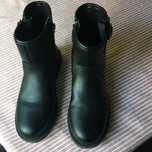Importantes botas de cabedal, cor preta, da marca GEOX