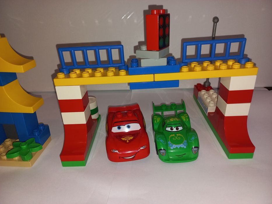 Zestaw klocków Lego Duplo 5819 wyścig Zygzak McQueen