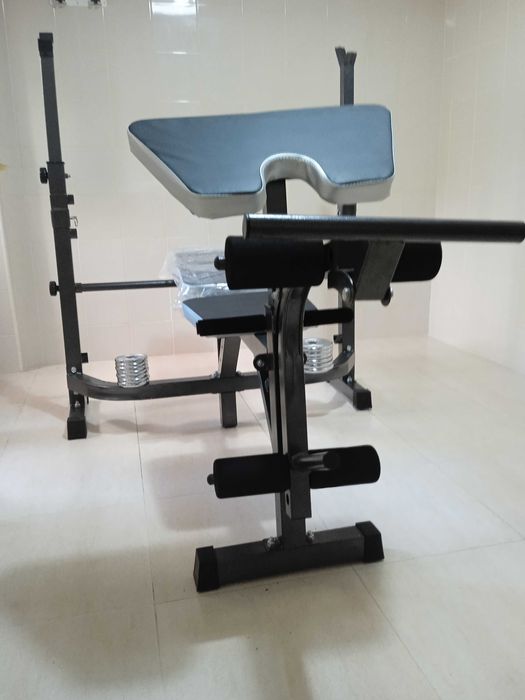 Aparelho/máquina de musculação/fitness multifuncional (HomeGym)