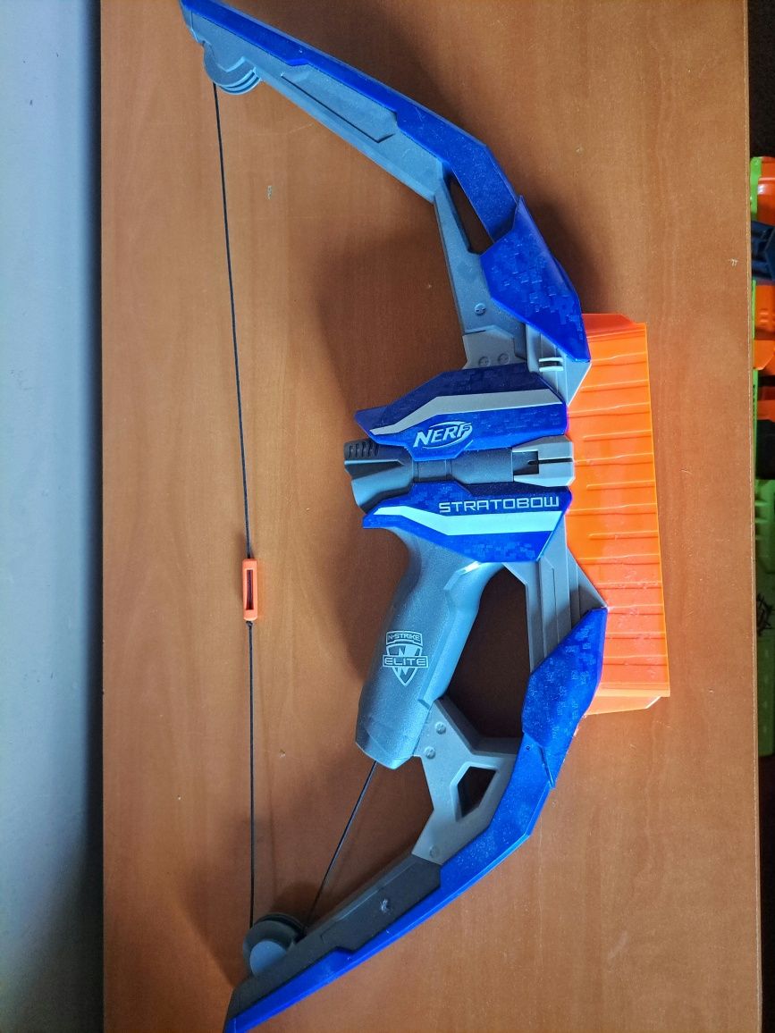Coleção Nerf  (8 armas+dardos e colete)