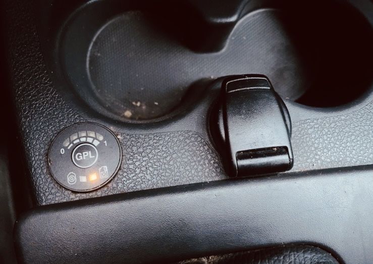 Продається вантажівка Dacia dokker