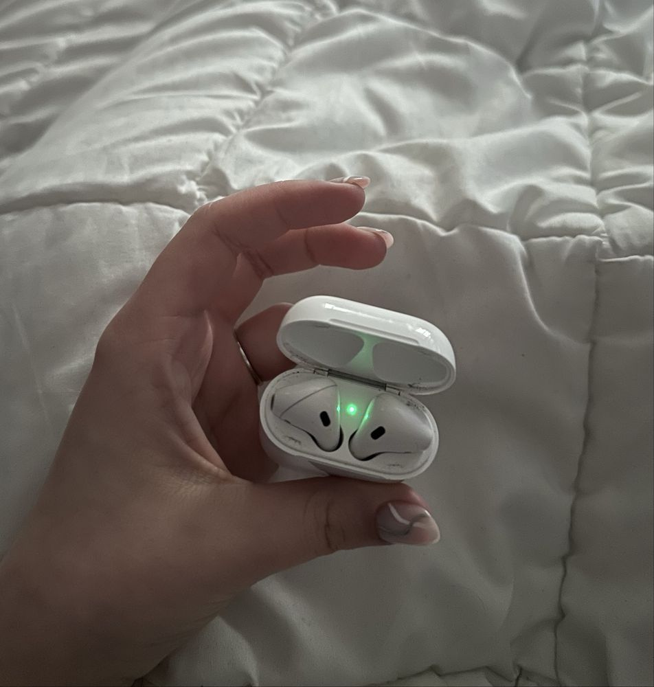 Apple airpods 2 gen