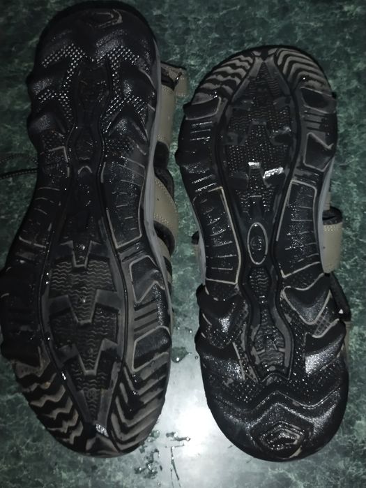 Сандалі чоловічі