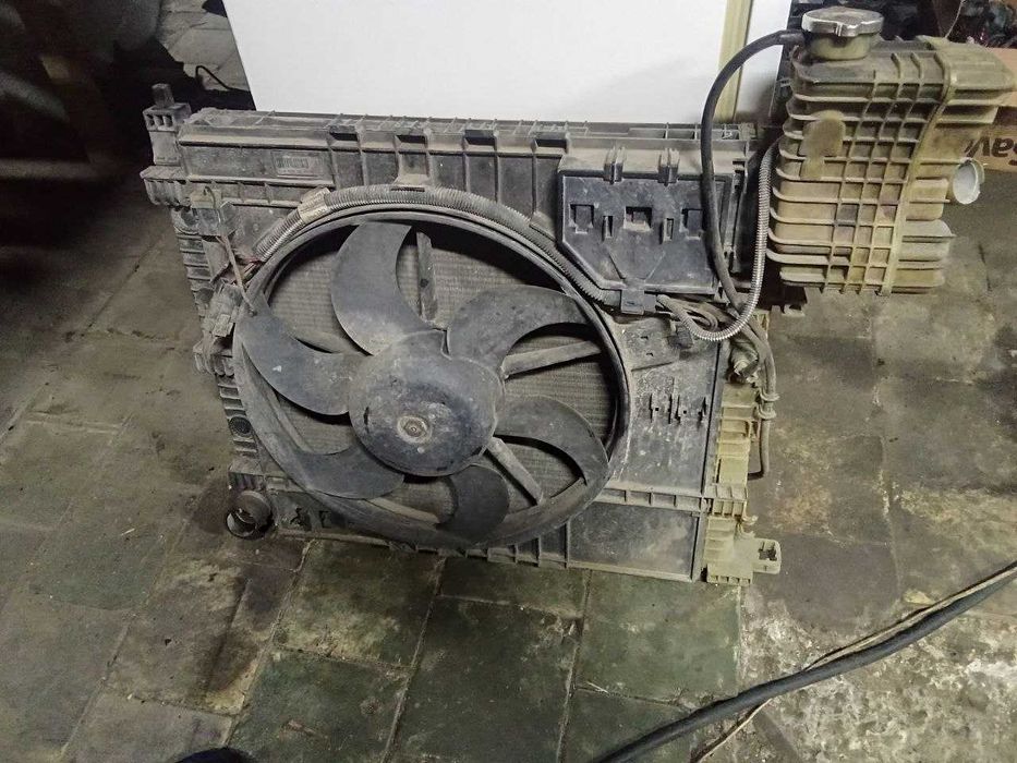 Радіатор охолодження Mercedes Vito 638 2.3