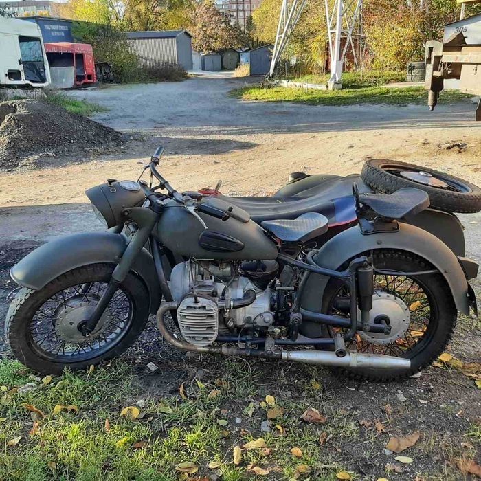 Мотоцикл к750 з каляскою