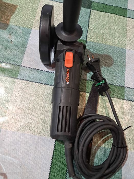 болгарка DNIPRO - M GS100  850W 125 Круг