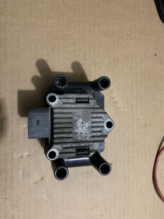 Катушка зажигання 1.4 1.6 Golf Passat Audi a3 a4 Octavia Fabia