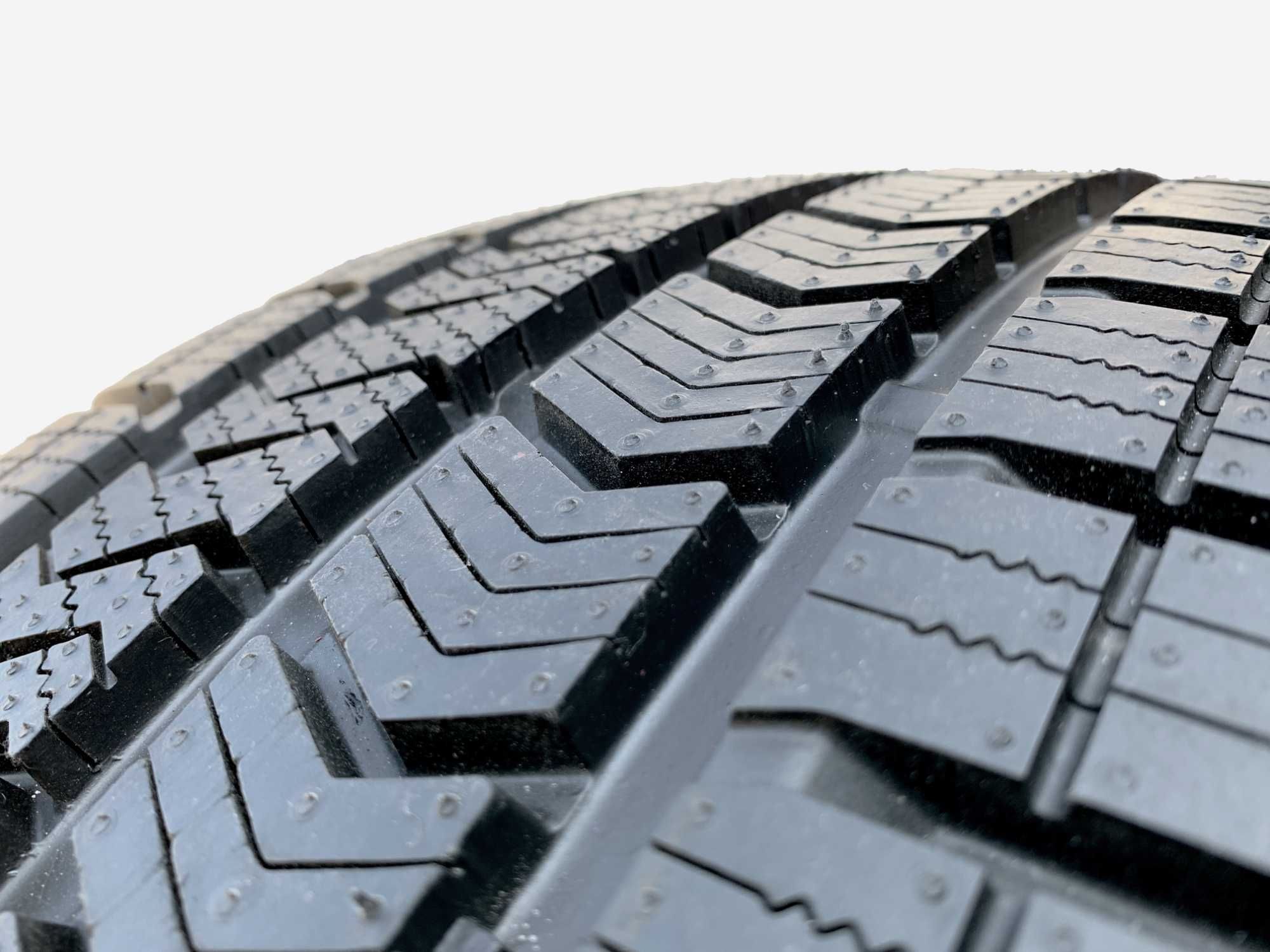 Шини всесезонні 215/65 R16 98H резина всесезонна Q5 DOMIN Poland