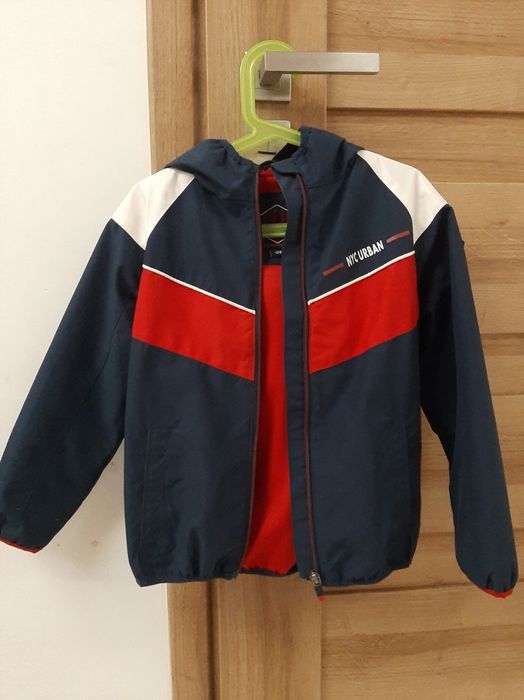 Kurtka C&A chłopięca 128 STAN IDEALNY wiatrówka