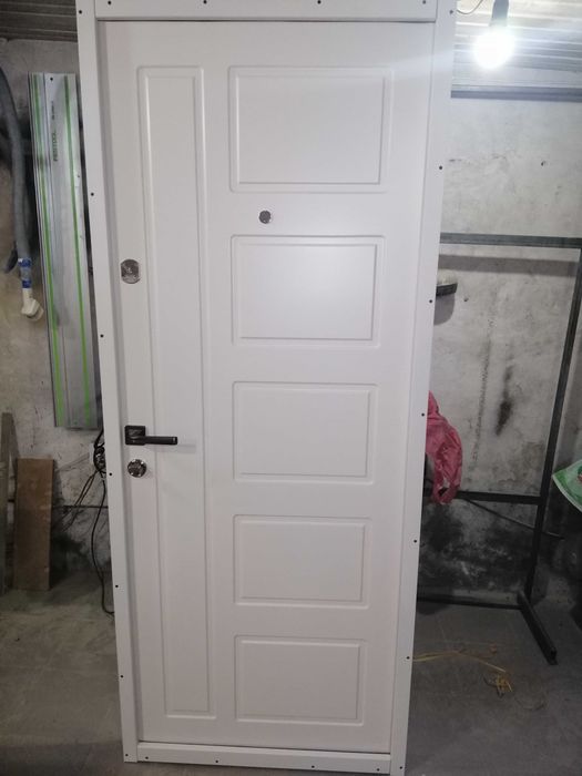 Виготовлення металевих дверей