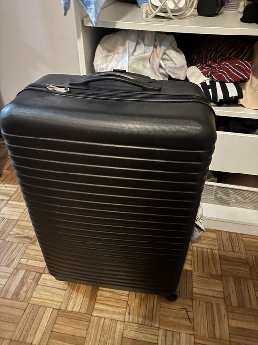 Mala de viagem  usada uma vez