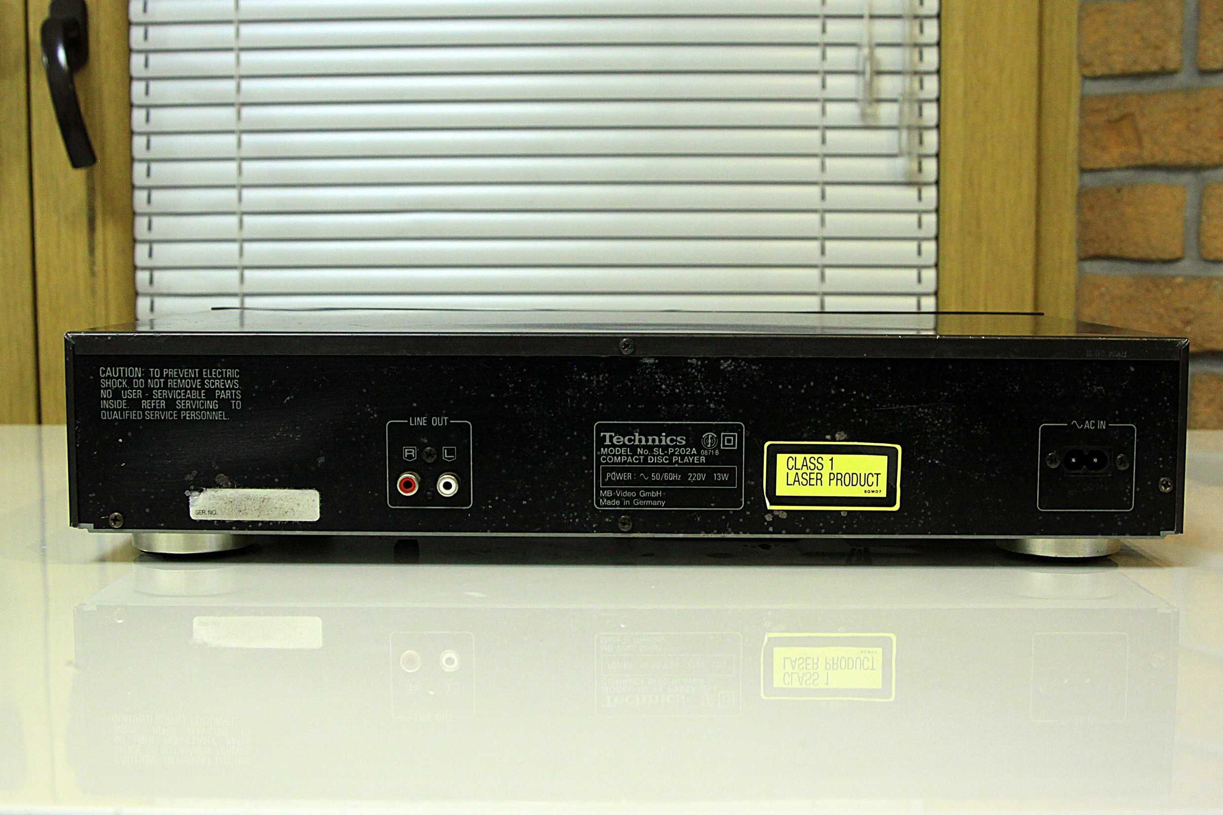 CD  Technics SL-P202A