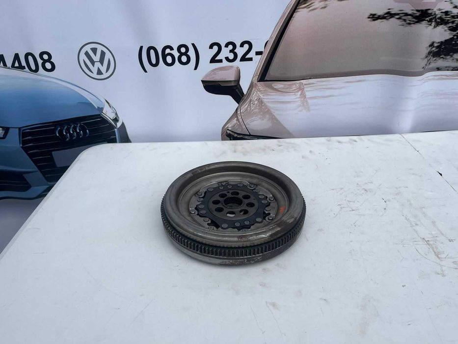 Демпфер сцепления VW Golf VII GTI  2.0 TSI DSG6 (DQ250) 06k103266a