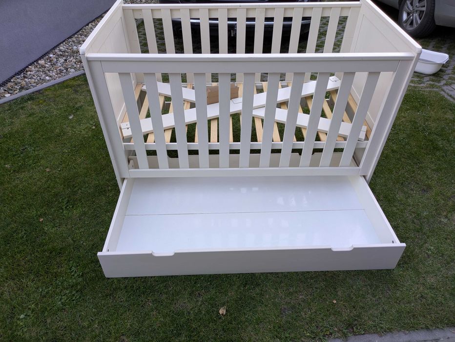 Łóżeczko niemowlęce/dziecięce  Pinio