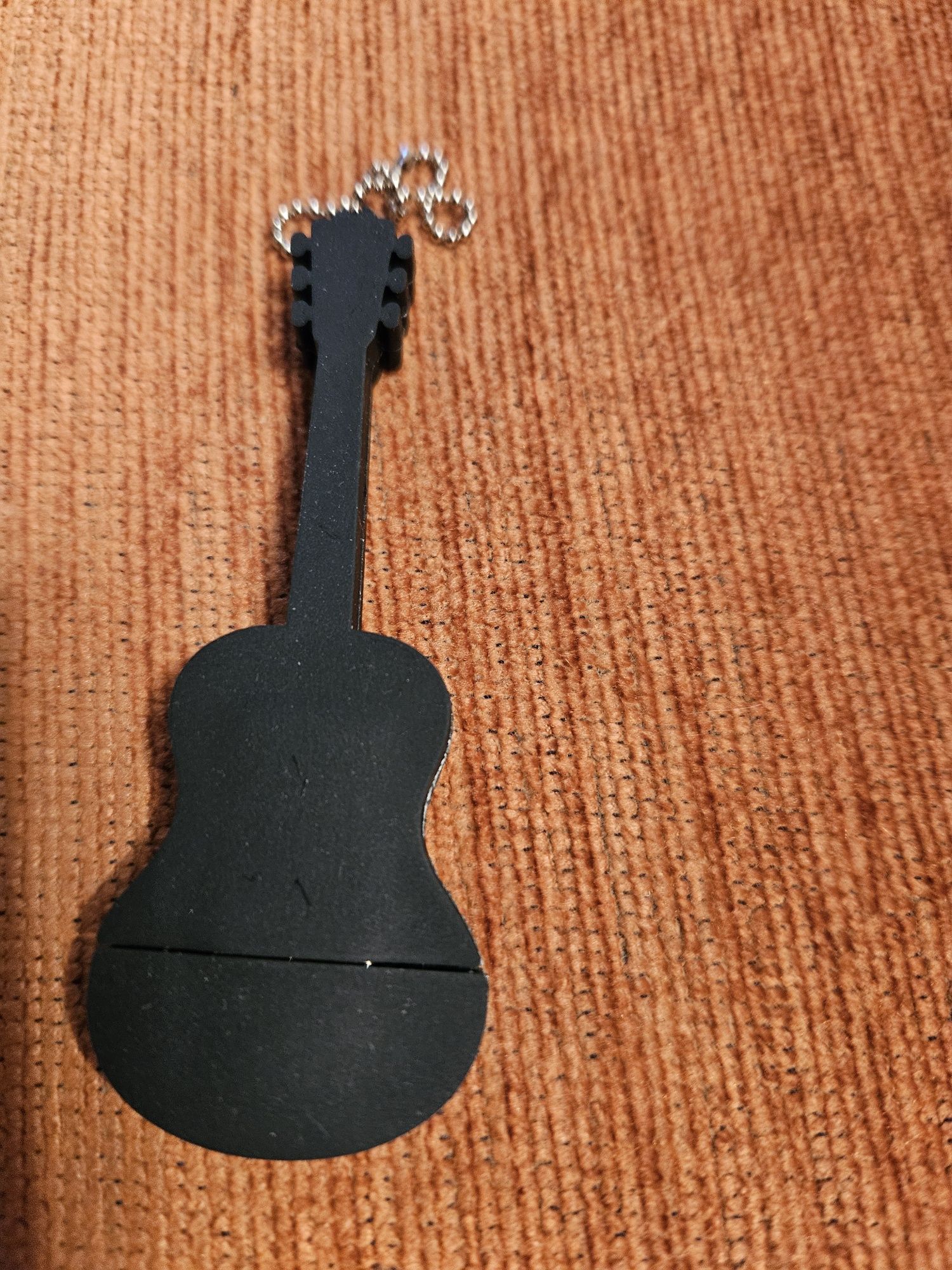 Pendrive gitara 64GB