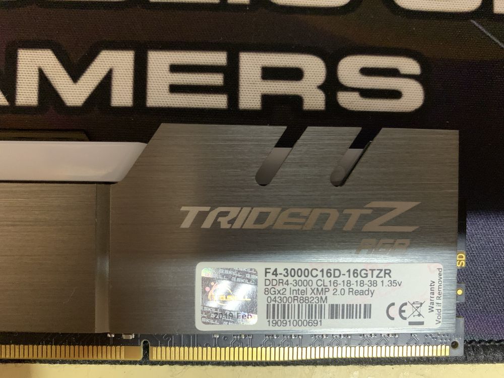 Продам оперативную память G.Skill TridentZ RGB 16Gb