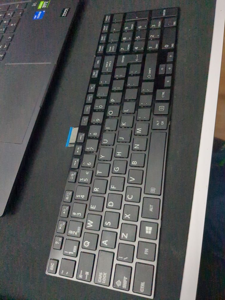 Klawiatura do Toshiba MP-11B56U4-930A