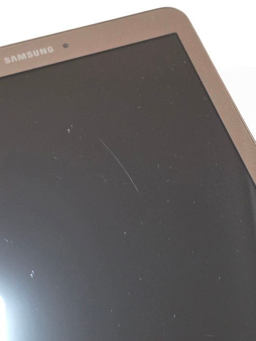 Планшет Samsung Galaxy Tab SM T561