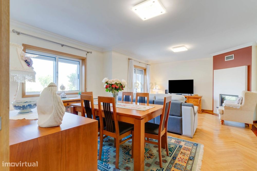 Moradia T3, Águas-furtadas + Cave com possibilidade +T1