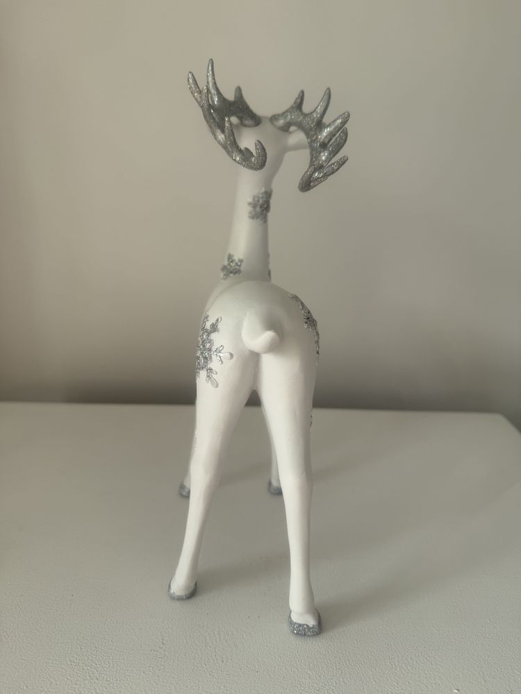 figurka winterstag biały jelonek