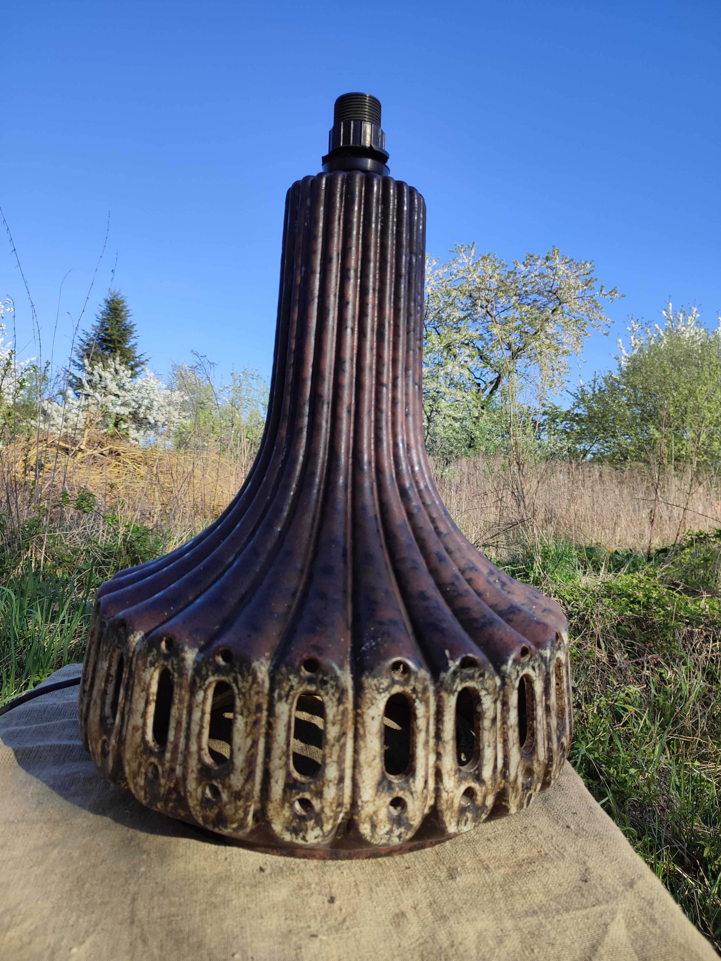 Wielka stara ceramiczna lampa dwupunktowe oświetlenie