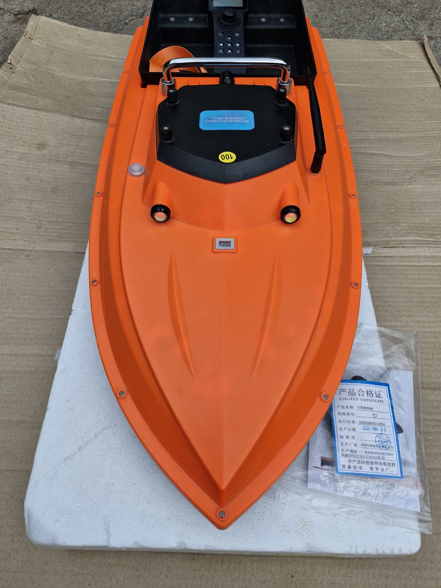 Закормочный кораблик D 80
