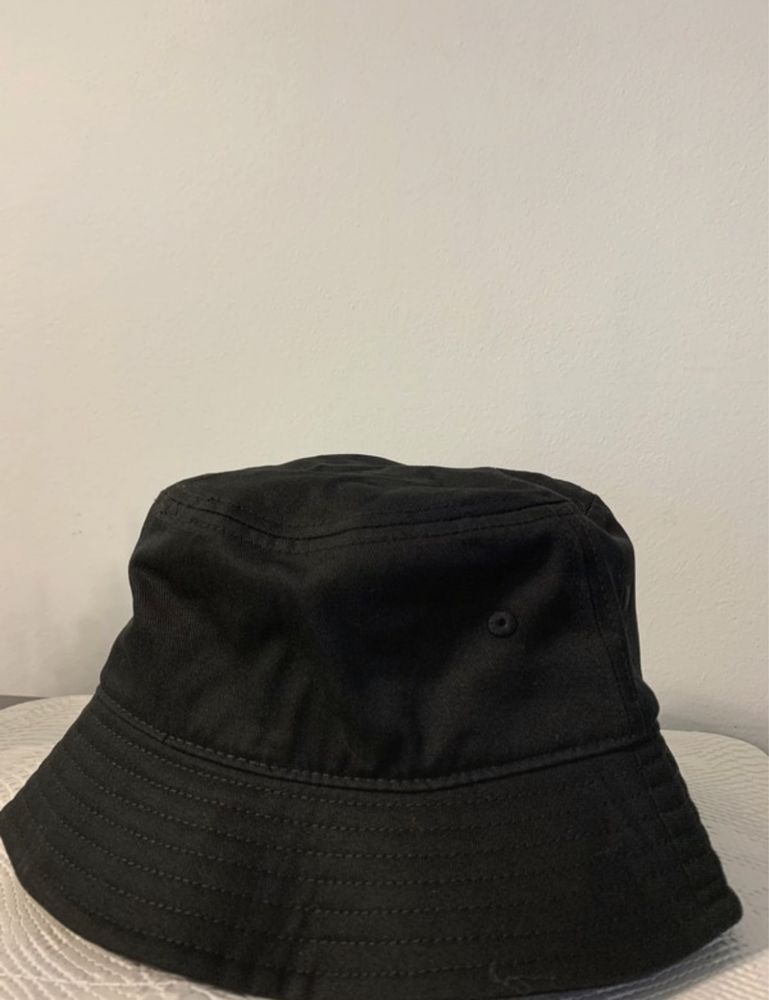 Kapelusz bucket hat levi’s