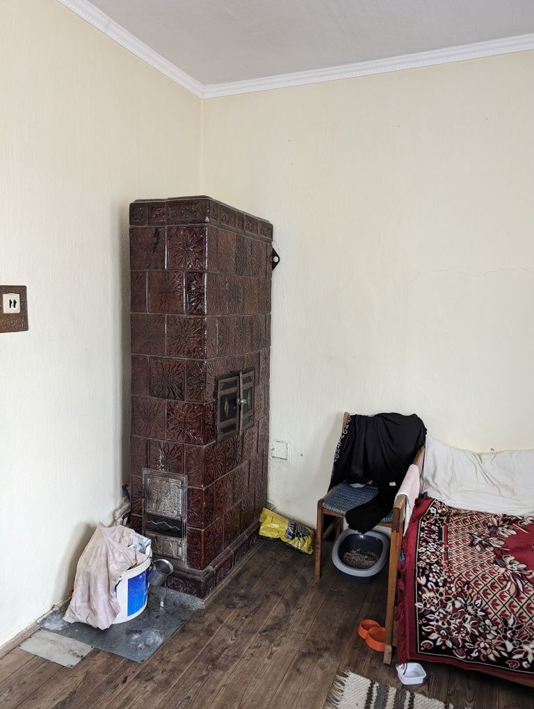 Продається 2 будинки на одному подвір'ї в мальовничому куточку смт Кор