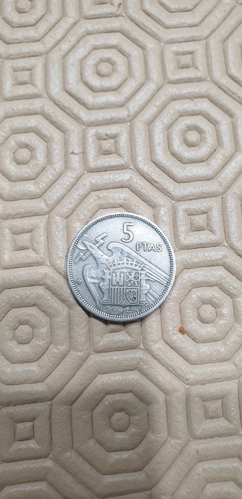 Moeda 5 pesetas de 1957