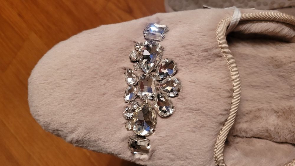 Nowe Kapcie M&S Collection "Love Slippers" z Kryształkami, Rozmiar 40,