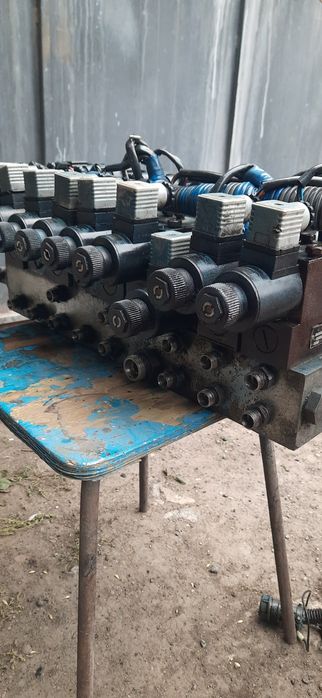 Електро росподільник CAPRONI