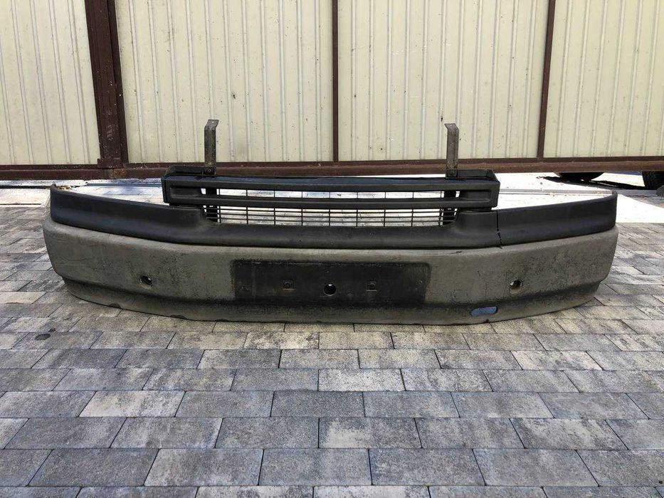 Бампер транзит Улибка решітка передня Транзит 86-06рр Розборка форд