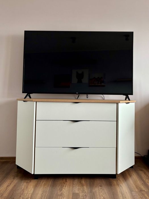 ### Komoda 160cm x 60cm x 88cm / Stół chowany w szufladzie ###