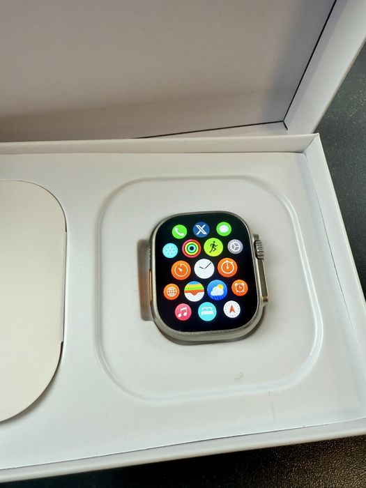 Apple Watch Ultra 2 Titanium 49mm