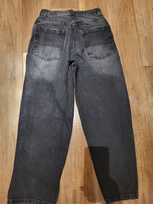 Jeansy Bershka r 32