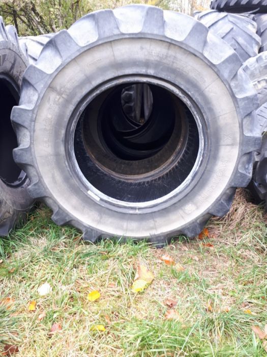Ładna para opony zachodnie wzmocnione MICHELIN 335/80 R - 20 X M 27
