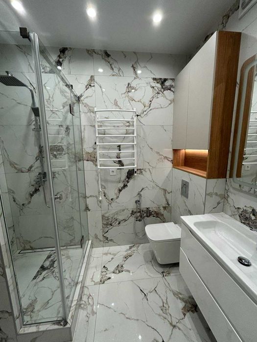 Продам. Квартиру в 61 жемчужине на Краснова. Средний этаж.