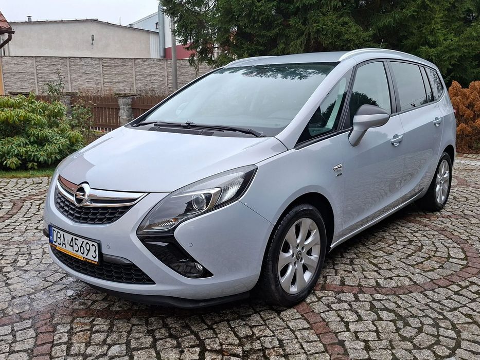Opel Zafira 100% BEZWYPADKOWA Klimatronik Alufelgi Tempomat Stan Perfekcyjny !