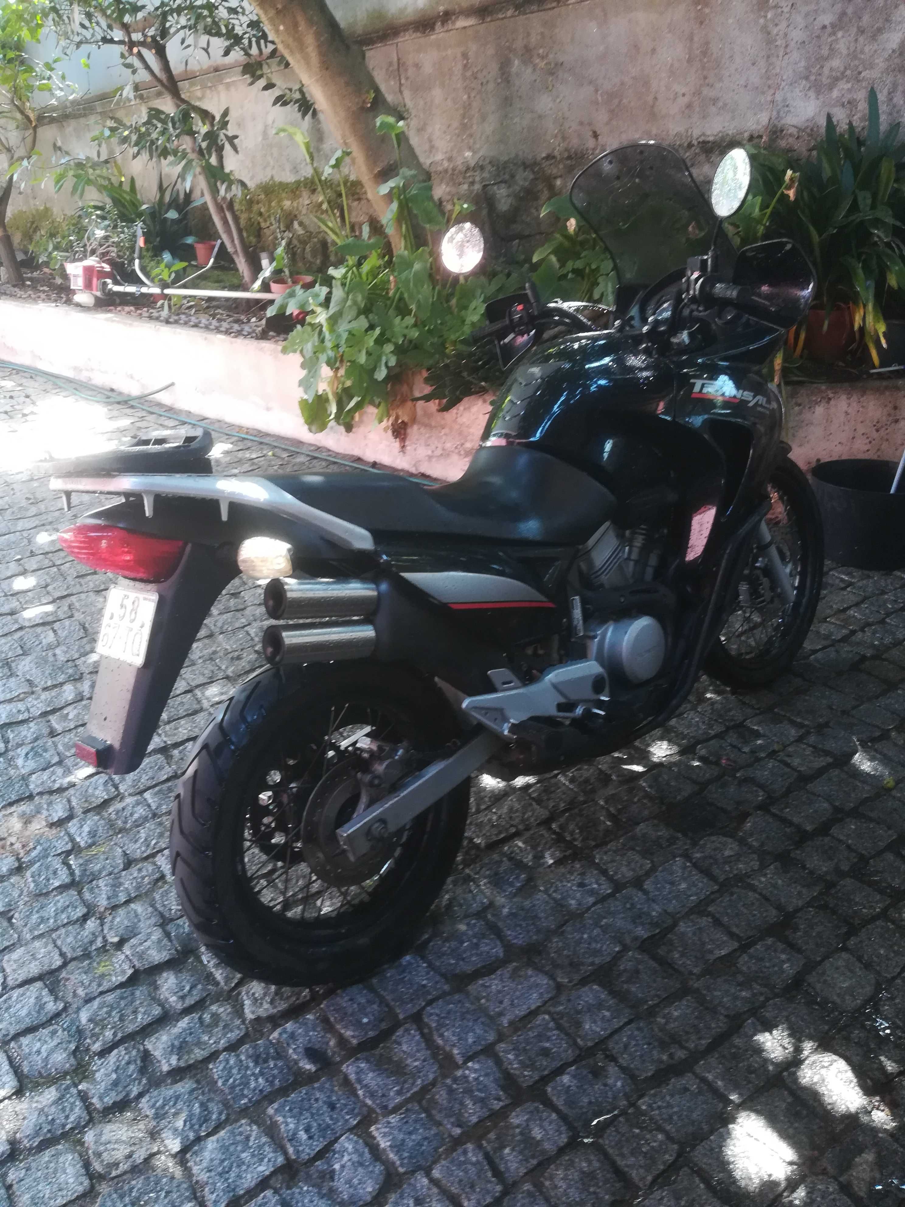 Honda Transalp XL 650 V