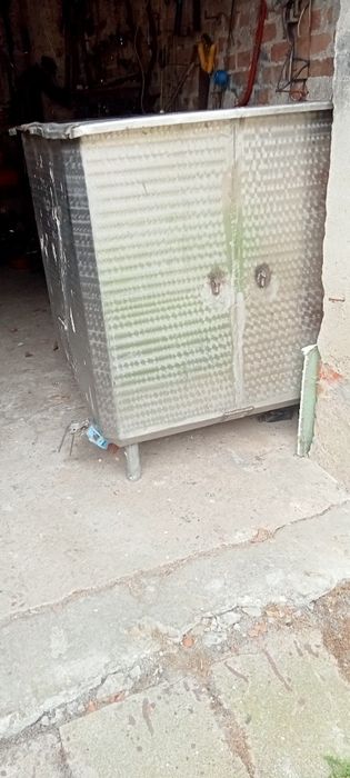 Pojemnik 1000l ze stali nierdzewnej