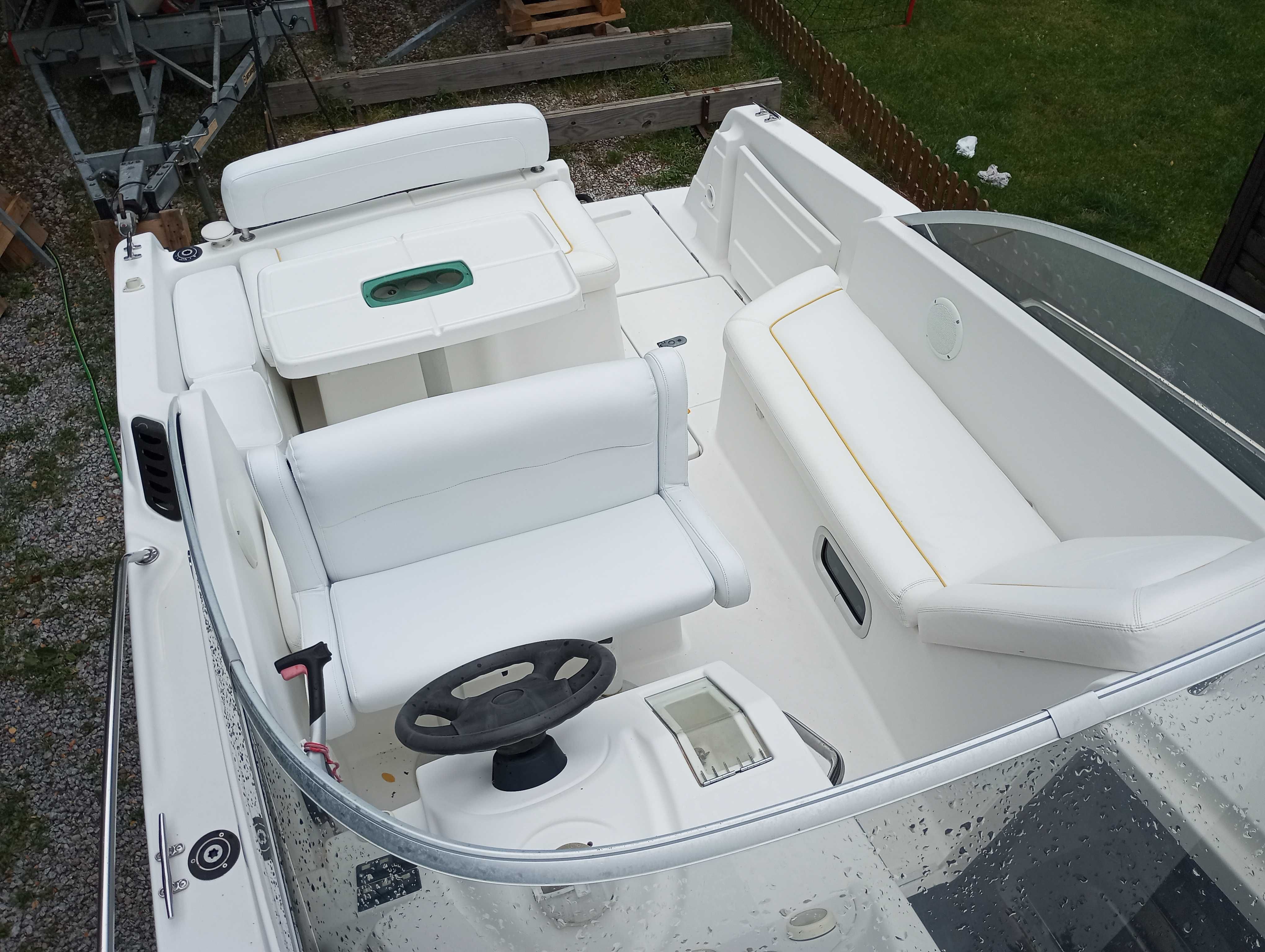Łódź motorowa Beneteau Flyer 701 Mercruiser 4.3 Mpi