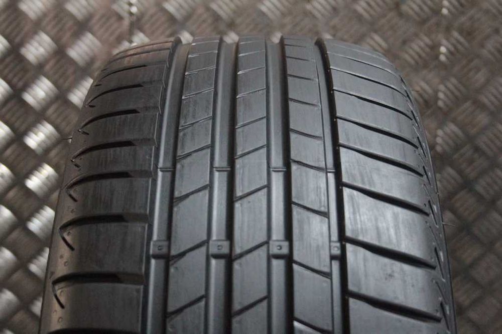225/40/19 Bridgestone Turanza T005 225/40 R19 93W MO 2022r jak nowa