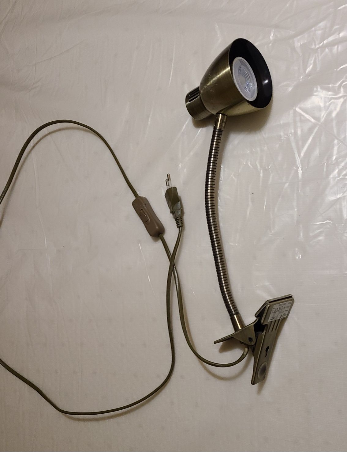 Lampa z klipsem elastyczna