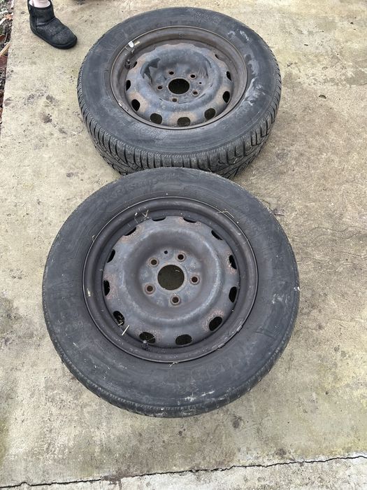 Felgi stalowe z oponami ,,16’’. 5x127 (pasuja do dodge journay)