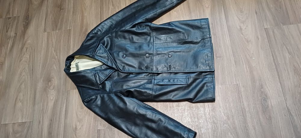 Шкіряна плащ куртка