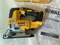 Лобзик Dewalt dcs334