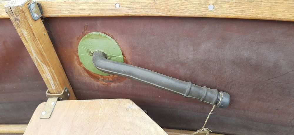 Łódka, motorówka Predom z wiosłami - bez silnika